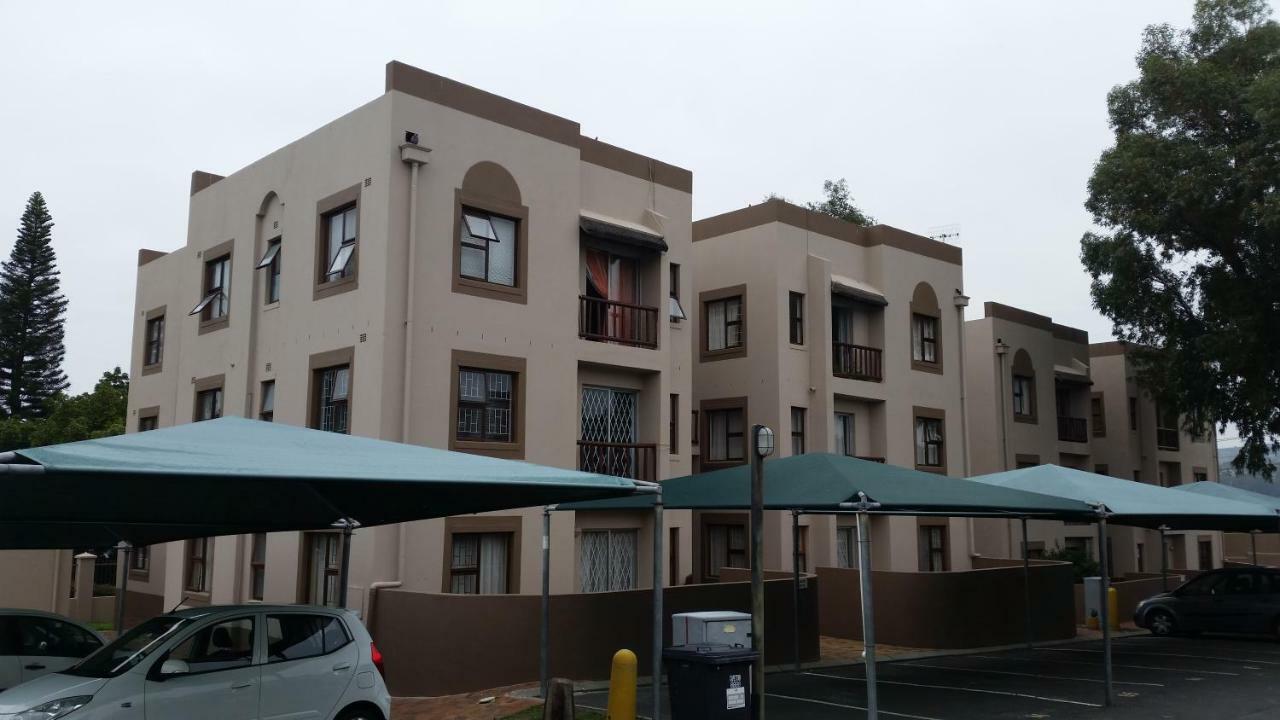 Serengeti Heide Self Catering Flats Кейптаун Екстериор снимка
