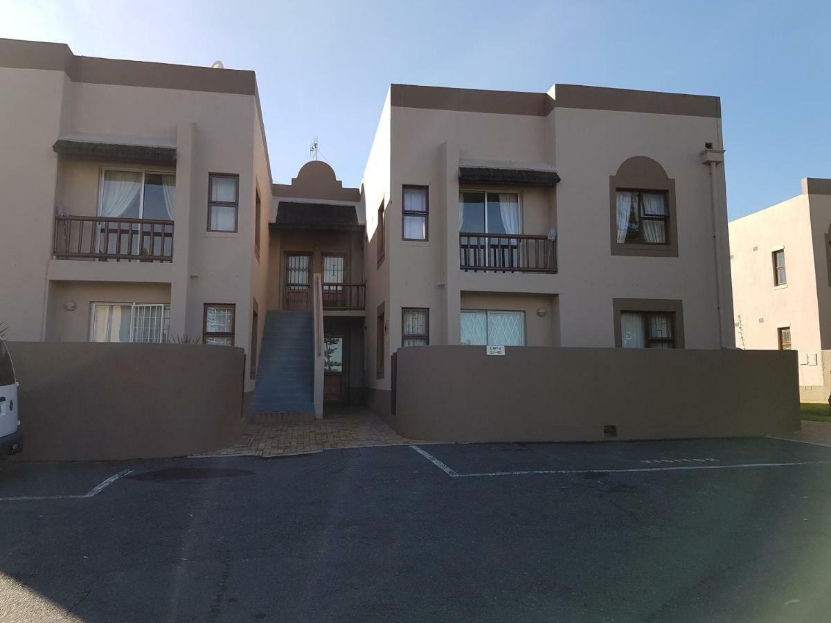 Serengeti Heide Self Catering Flats Кейптаун Екстериор снимка